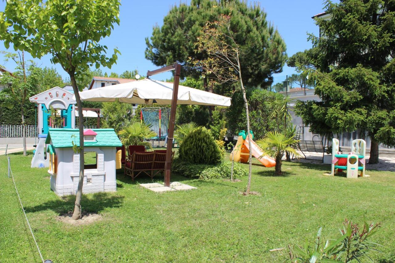 Villa Liliana Червия Экстерьер фото